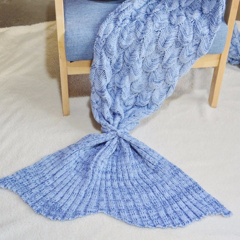 Knitted Mermaid Tail Blanket  |  soft knitted wearble blanket in under-sea-style