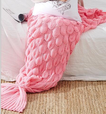 Knitted Mermaid Tail Blanket  |  soft knitted wearble blanket in under-sea-style