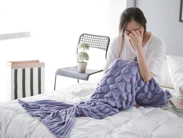 Knitted Mermaid Tail Blanket  |  soft knitted wearble blanket in under-sea-style