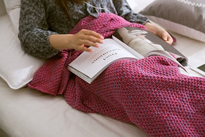 Knitted Mermaid Tail Blanket  |  soft knitted wearble blanket in under-sea-style