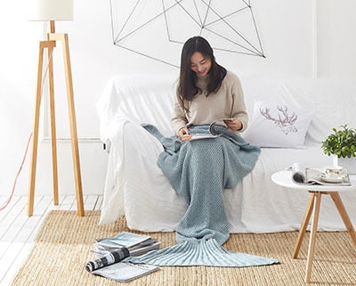 Knitted Mermaid Tail Blanket  |  soft knitted wearble blanket in under-sea-style